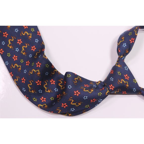 Salvatore Ferragamo International Hong Kong Celebrates Dragons Silk Necktie Tie - Picture 1 of 6